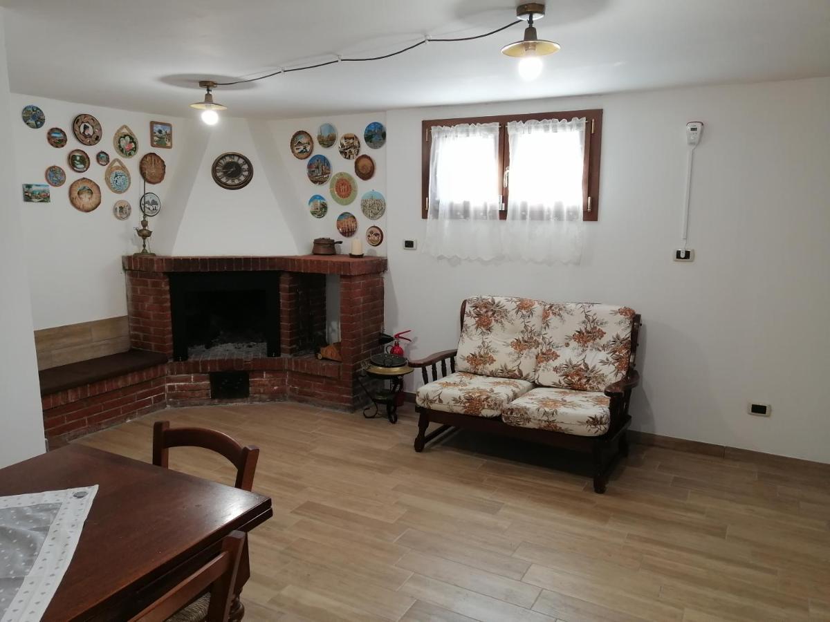 La Casa Del Borgo-Intero Appartamento Latina Dış mekan fotoğraf
