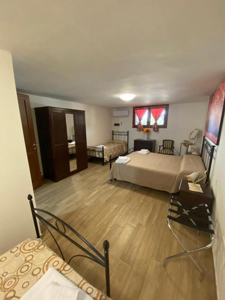 La Casa Del Borgo-Intero Appartamento Latina Dış mekan fotoğraf